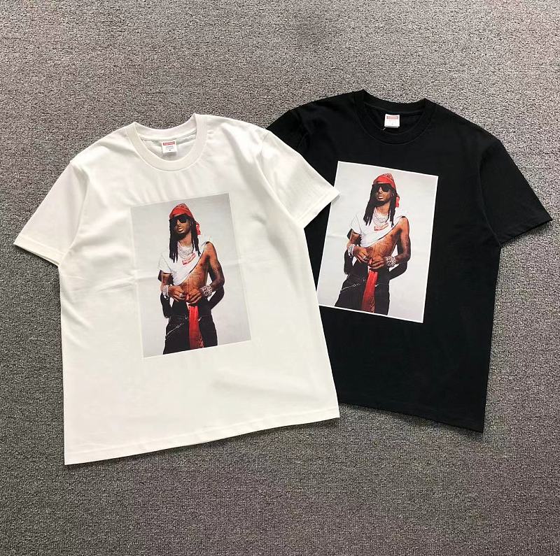 SUPREME T-SHIRT 52080424182（im 170cm 60kg i wear size M in the phot）