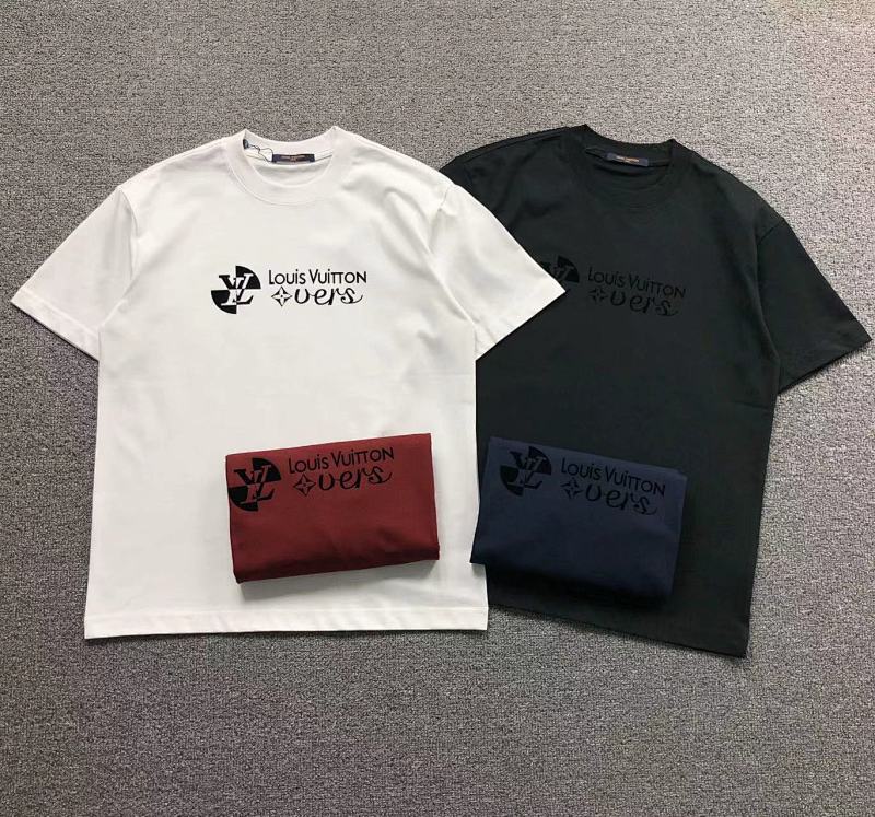 LV T-SHIRT 41112130521（im 170cm 57kg i wear size M in the phot）