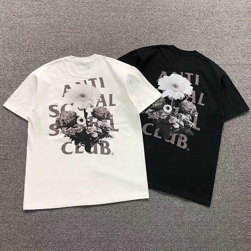 ANTI SOCIAL SOCIAL CLUB T-SHIRT 3108270602（im 170cm 60kg i wear size L in the phot）