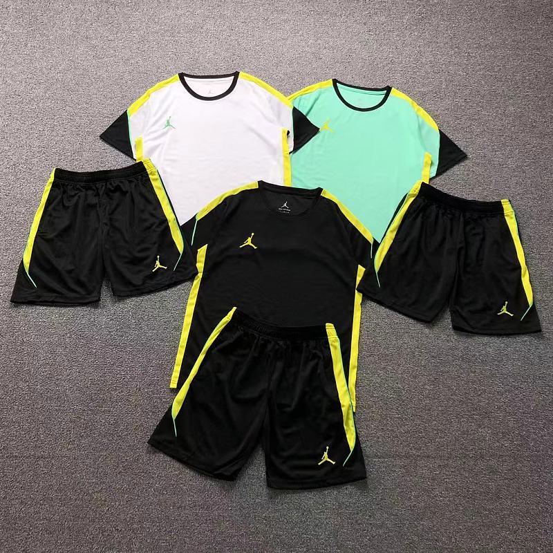 FOOTBALL T-SHIRT SHORTS 129419002（im 170cm 60kg i wear size M in the phot）