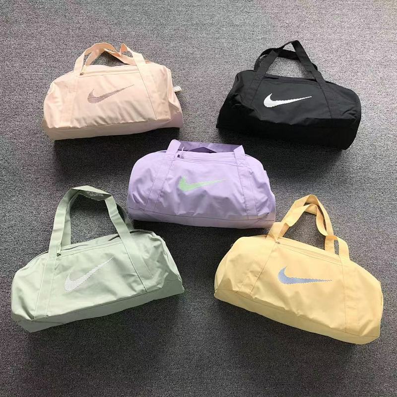 NIKE BAG 1111150113 ( 长52CM*宽24CM*26CM)