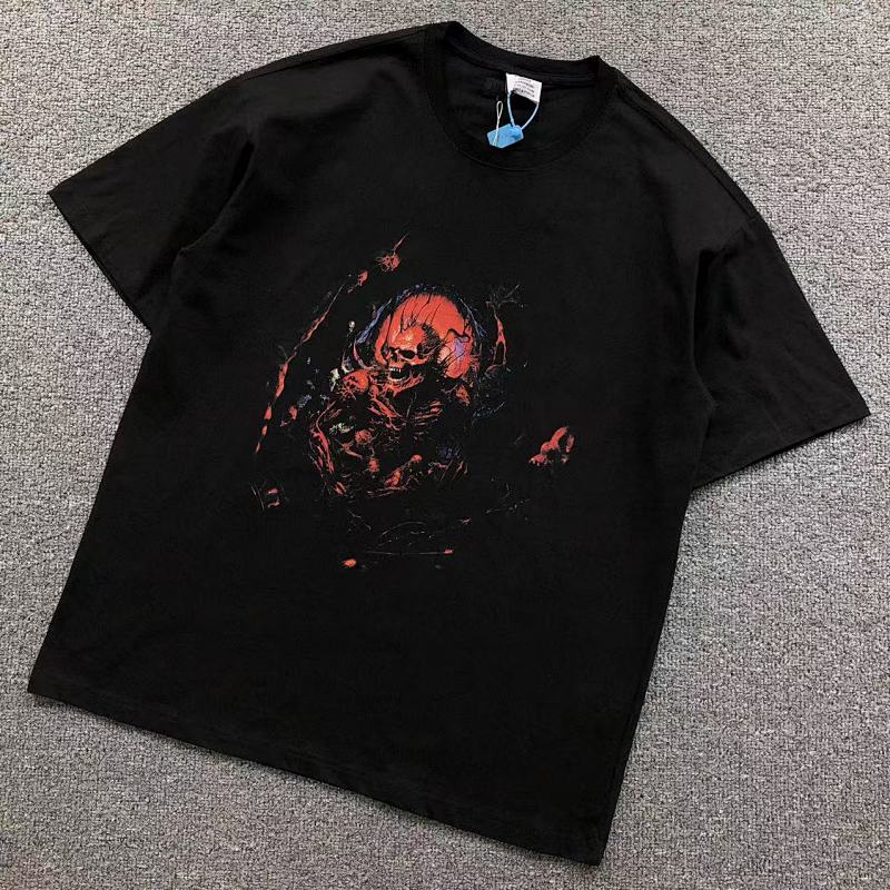VETEMENTS T-SHIRT 3106240828（im 170cm 60kg i wear size L in the phot）