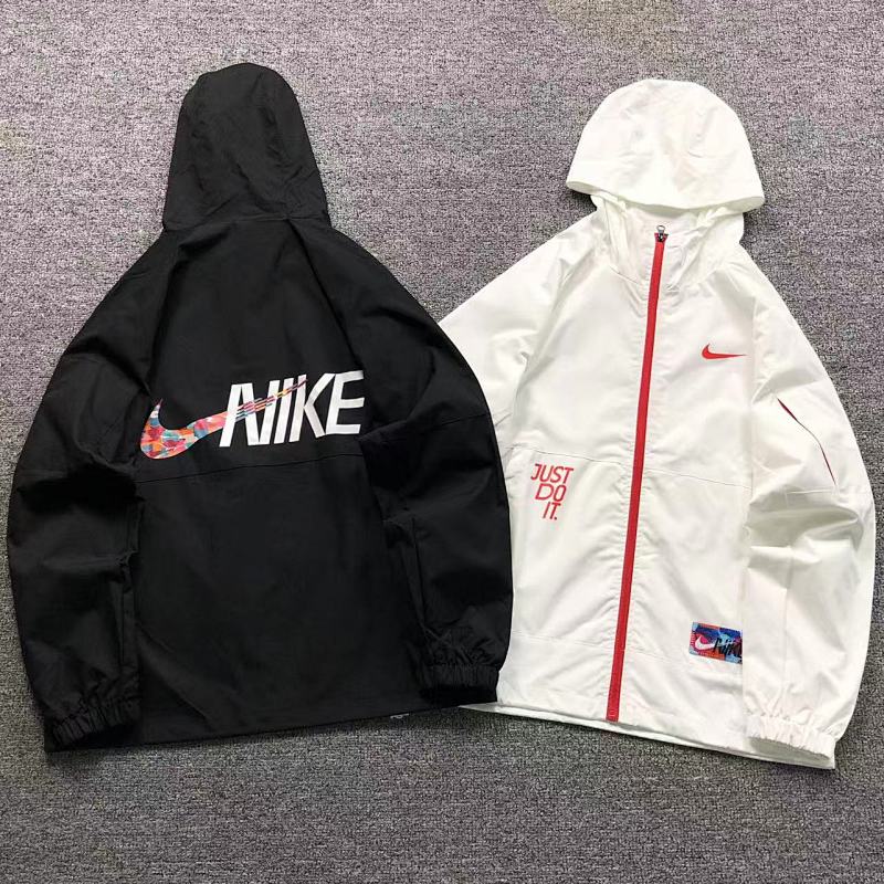 NIKE JACKET 511180785（im 170cm 60kg i wear size M in the phot）