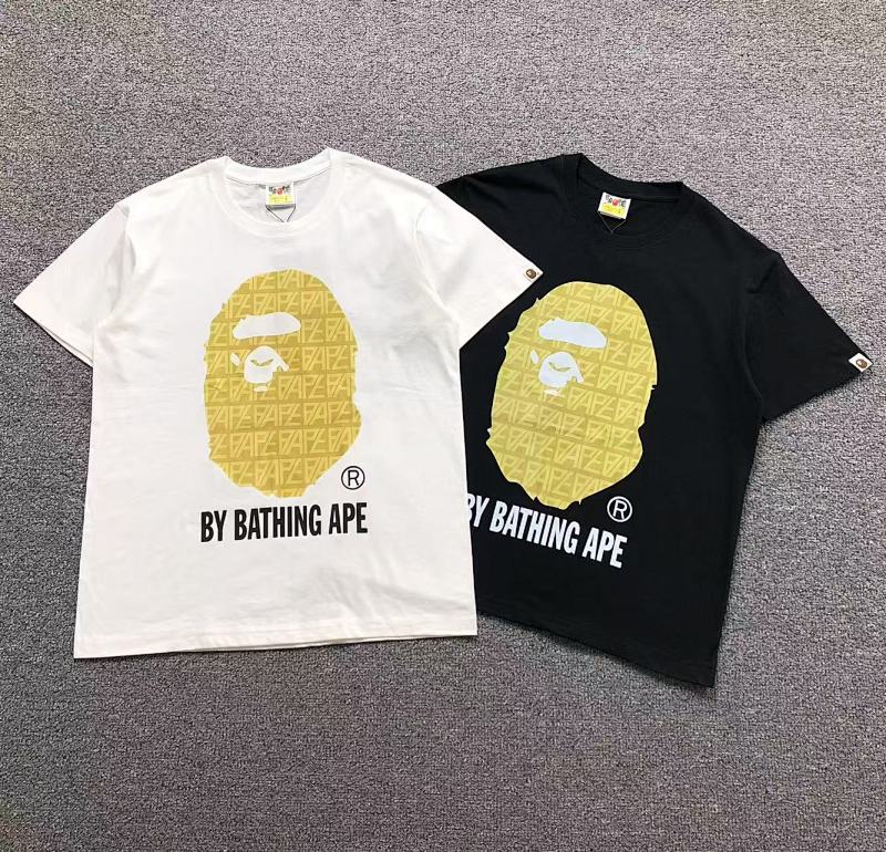 BAPE T-SHIRT 4107301698（im 170cm 60kg i wear size S in the phot）