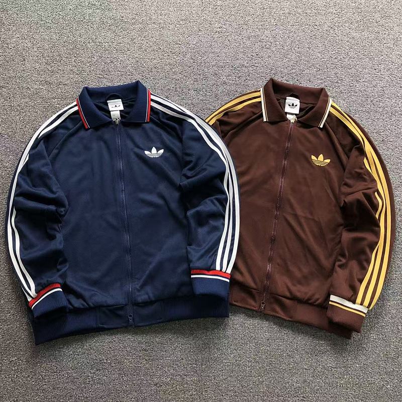 ADIDAS JACKET 1283105159（im 170cm 60kg i wear size S in the phot）