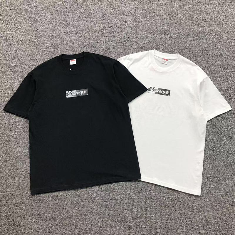 SUPREME T-SHIRT 41061006123（im 170cm 60kg i wear size M in the phot）
