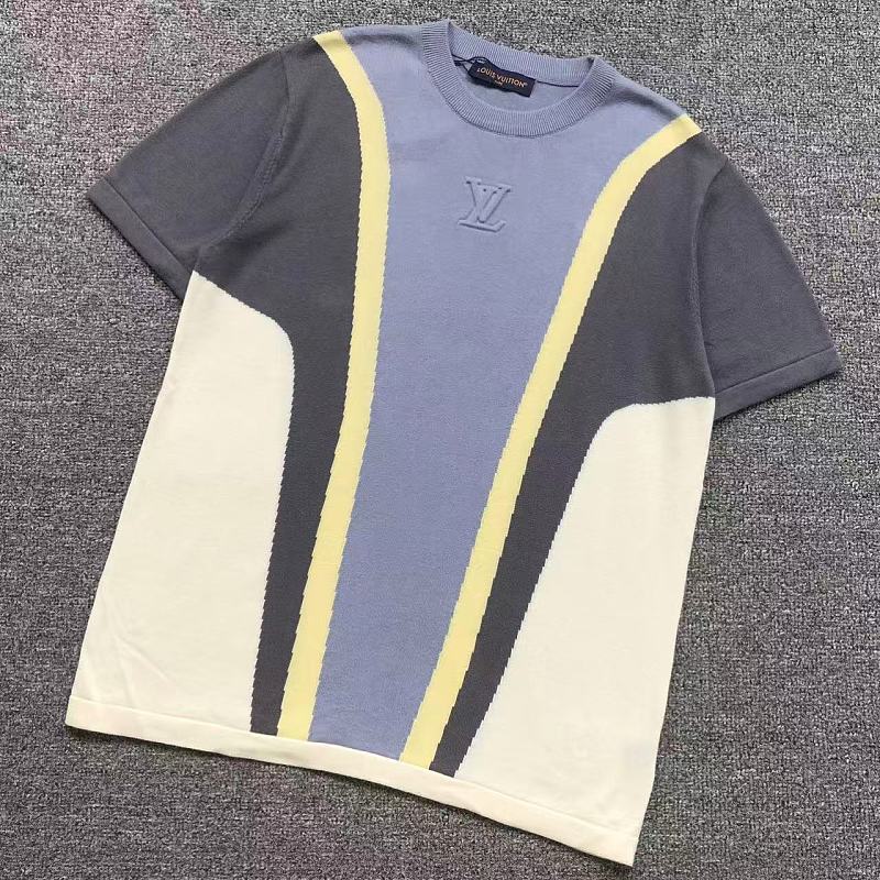 LV T-SHIRT 3206200721（im 170cm 60kg i wear size M in the phot）