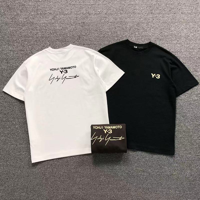 MONCLER T-SHIRT 5261004147（im 170cm 60kg i wear size M in the phot）