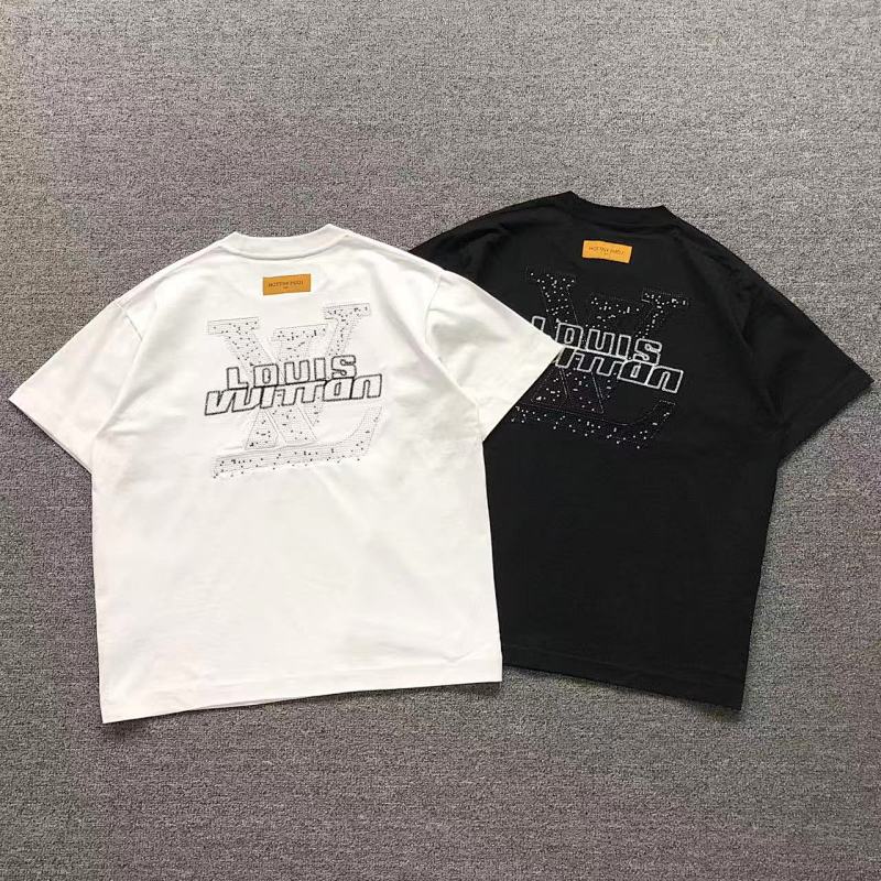 LV T-SHIRT 4123103133（im 170cm 60kg i wear size 2XL in the phot）
