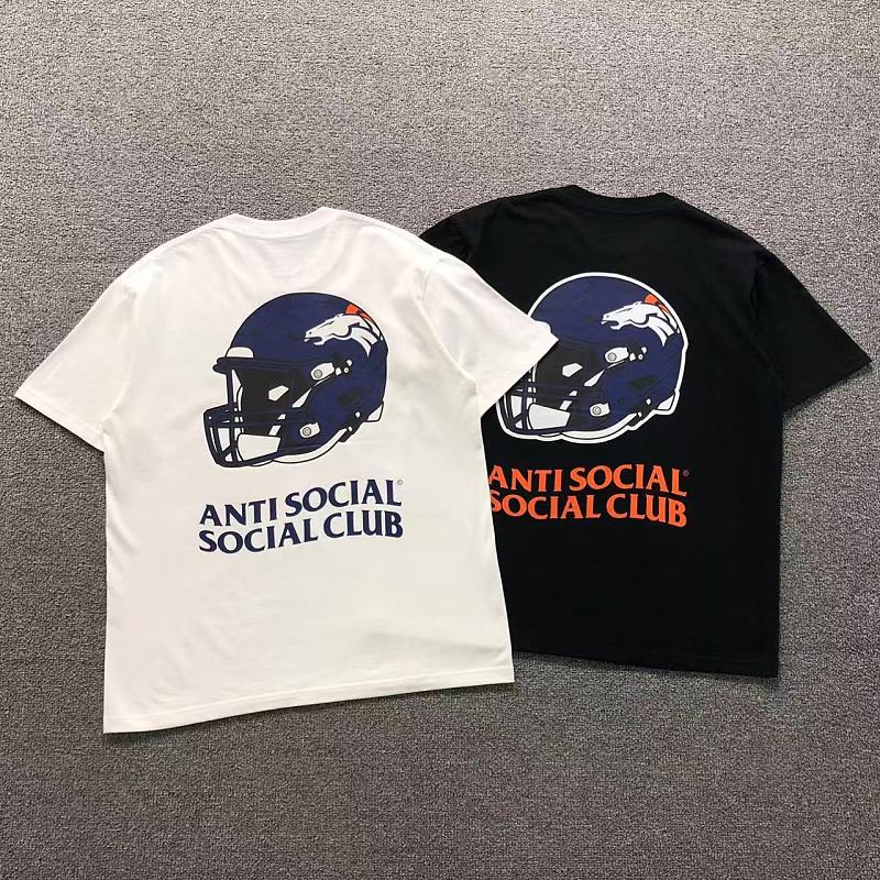 ANTI SOCIAL SOCIAL CLUB T-SHIRT 126211702（im 170cm 60kg i wear size L in the phot）