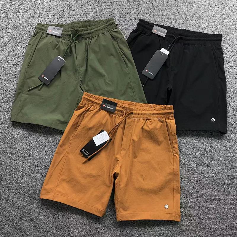 LULULEMON SHORTS 3112230303（im 170cm 60kg i wear size L in the phot）