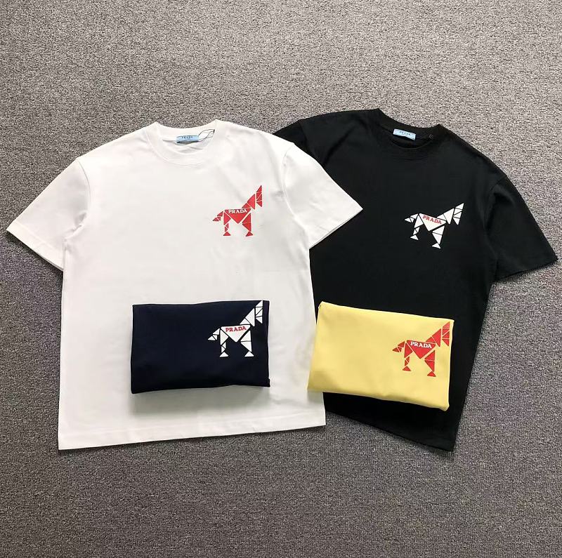 PRADA T-SHIRT 5242519147（im 170cm 60kg i wear size M in the phot）