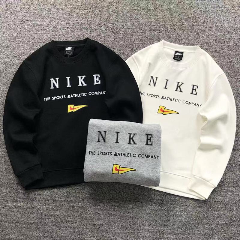 NIKE HOODIE 2112061201（im 170cm 60kg i wear size M in the phot）