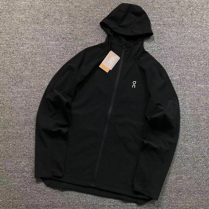ON JACKET 2205270704 （im 170cm 60kg i wear size L in the phot）