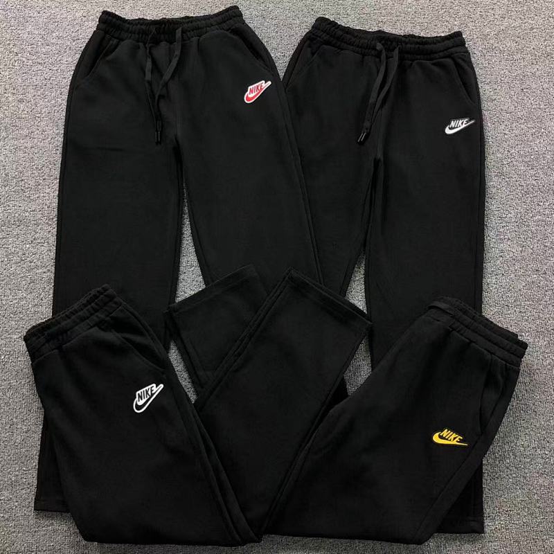 NIKE TROUSERS 2111121601（im 170cm 60kg i wear size L in the phot）