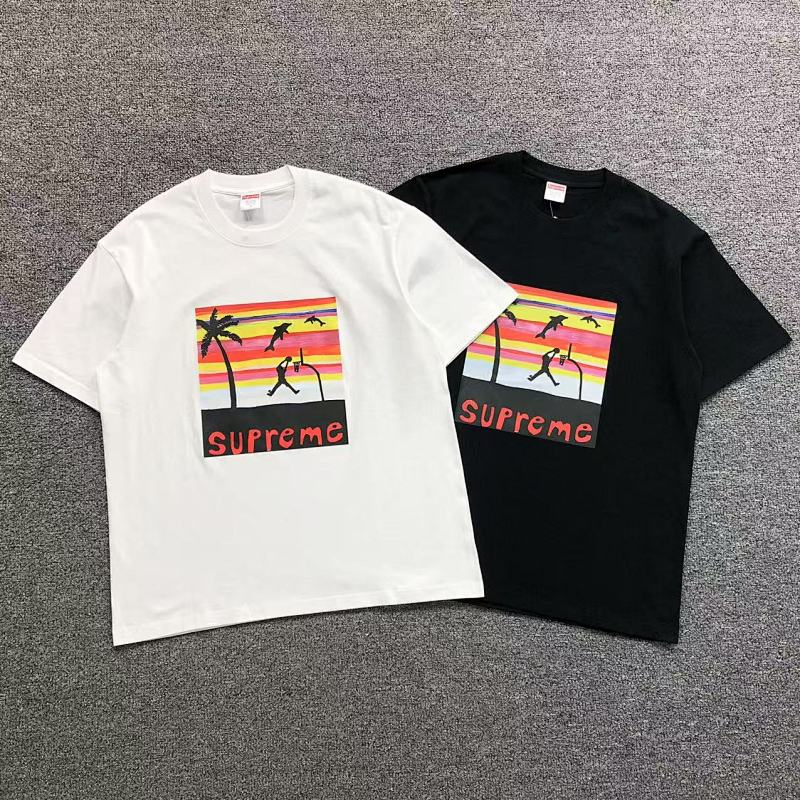 SUPREME T-SHIRT 41061017123（im 170cm 60kg i wear size S in the phot）