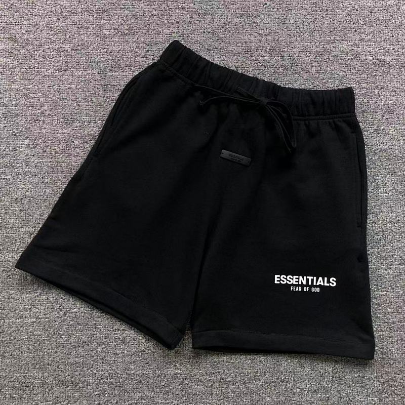 FOG SHORTS 1110163151（im 170cm 60kg i wear size M in the phot）