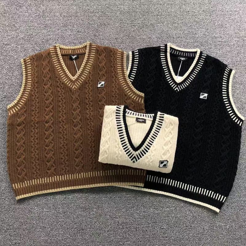 WE11DONE SWEATER VEST 3109170517（im 170cm 60kg i wear size S in the phot）