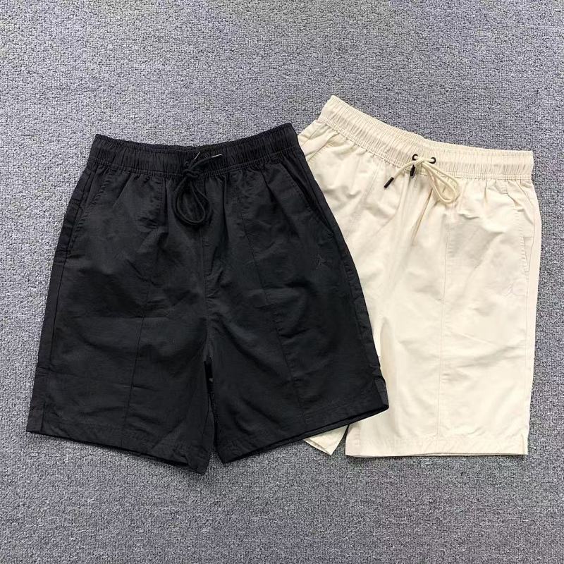 AIR JORDAN SHORTS 502161819（im 170cm 57kg i wear size L in the phot）
