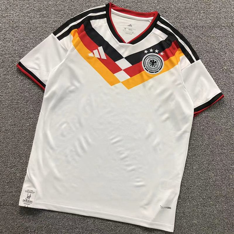 FOOTBALL T-SHIRT 11102007002（im 170cm 60kg i wear size M in the phot）