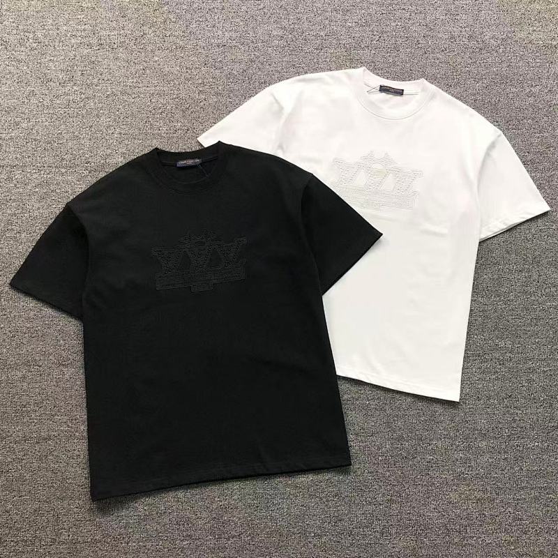 LV T-SHIRT 524040319（im 170cm 60kg i wear size S in the phot)