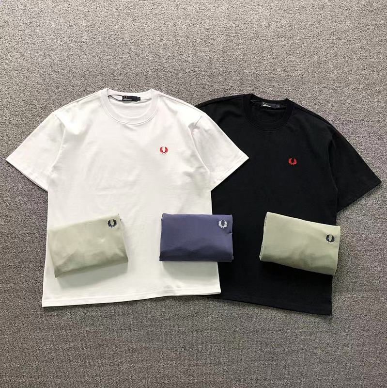 FRED PERRY T-SHIRT 3201162203（im 170cm 60kg i wear size L in the phot）