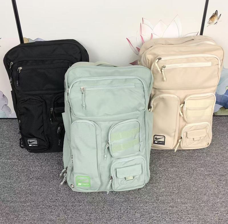 NIKE BAG 4105052713 ( 长41CM*宽15CM*48CM)