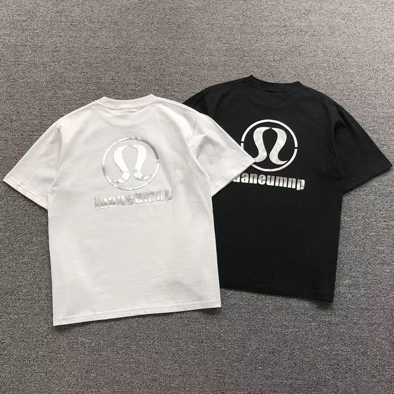 LULULEMON T-SHIRT 11062835104（im 170cm 60kg i wear size S in the phot）