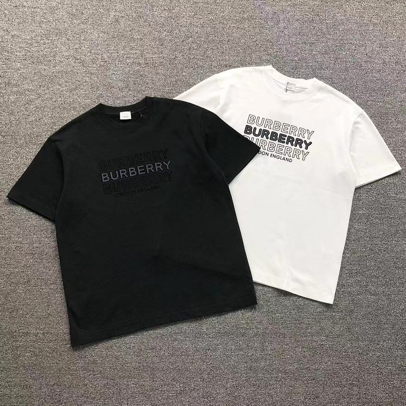 BURBERRY T-SHIRT 3205030421（im 170cm 60kg i wear size L in the phot）
