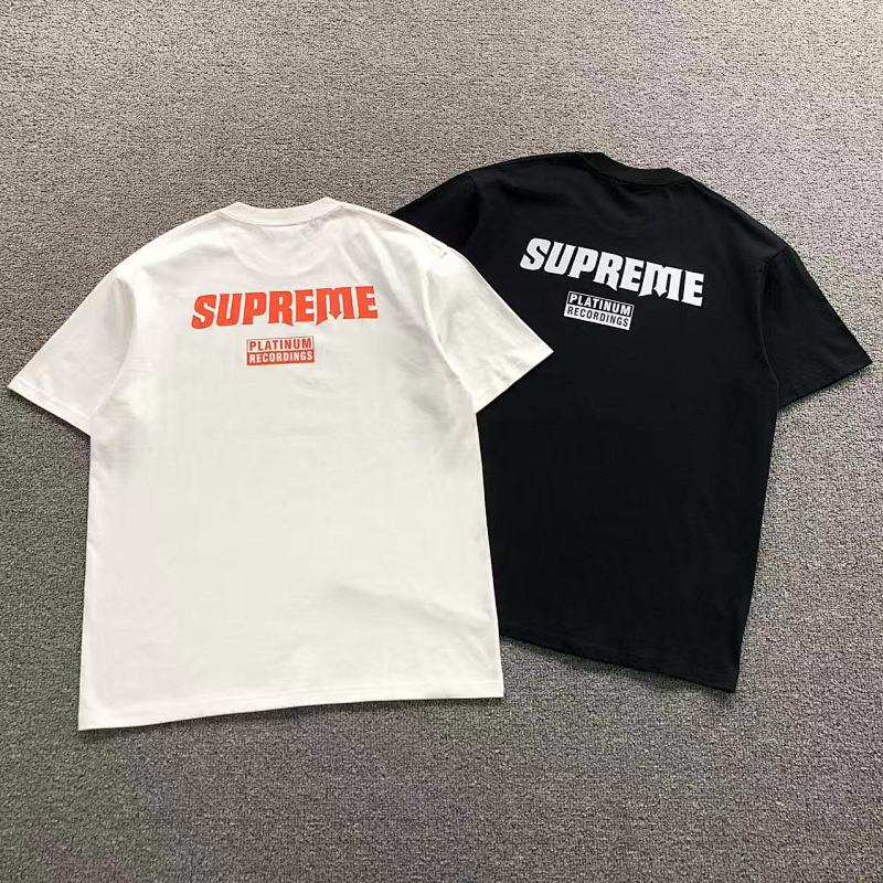 SUPREME T-SHIRT 41061012123（im 170cm 60kg i wear size M in the phot）