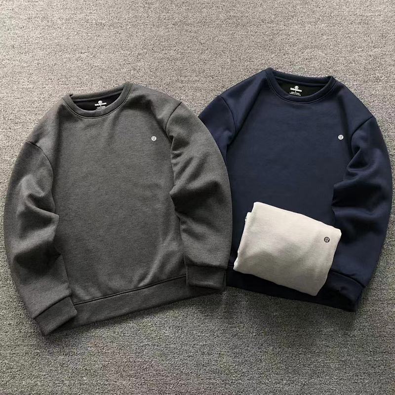 LULULEMON HOODIE 2111120701（im 170cm 60kg i wear size L in the phot）