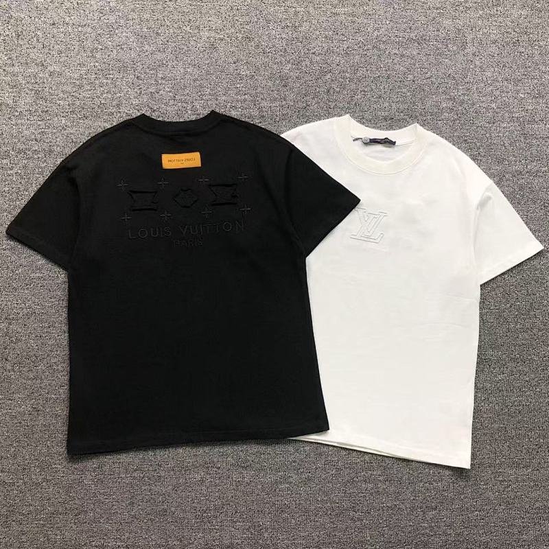LV T-SHIRT 22032007001（im 170cm 60kg i wear size S in the phot）