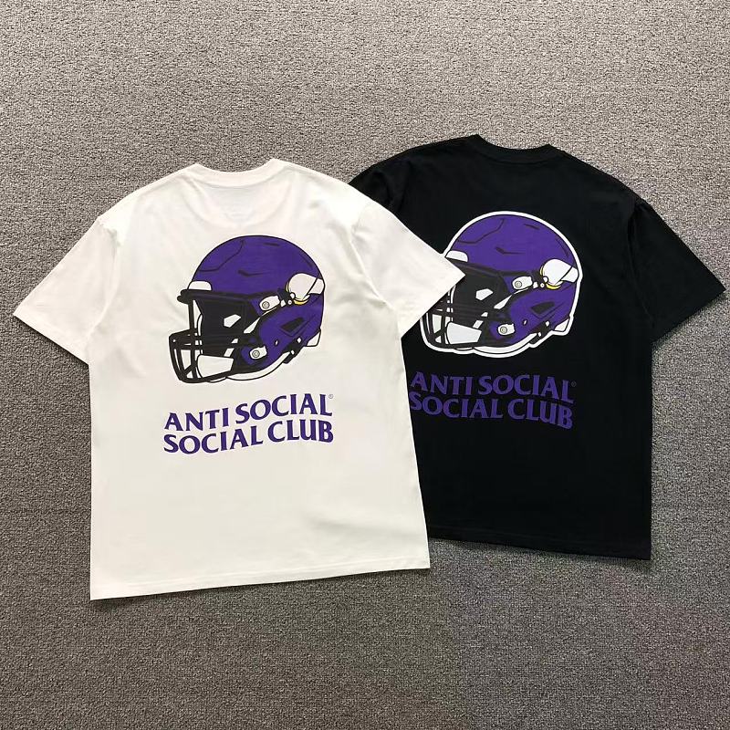 ANTI SOCIAL SOCIAL CLUB T-SHIRT 3206210602（im 170cm 60kg i wear size L in the phot）