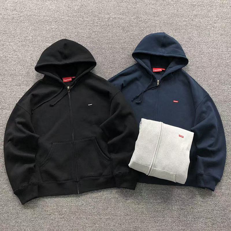 SUPREME HOODIE 412240233（im 170cm 57kg i wear size M in the phot）