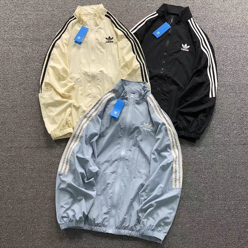 ADIDAS JACKET 4205112177（im 170cm 60kg i wear size L in the phot）