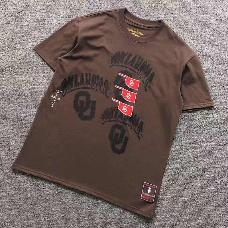 TRAVIS SCOTT T-SHIRT 214301246（im 170cm 60kg i wear size L in the phot）
