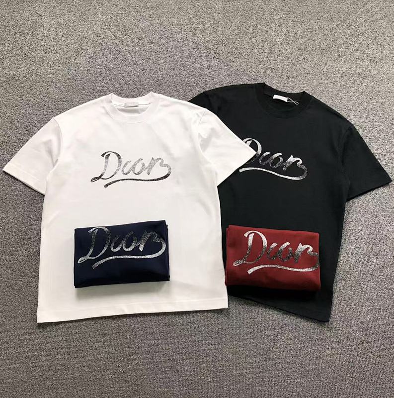 DIOR T-SHIRT 521725147（im 170cm 60kg i wear size M in the phot）
