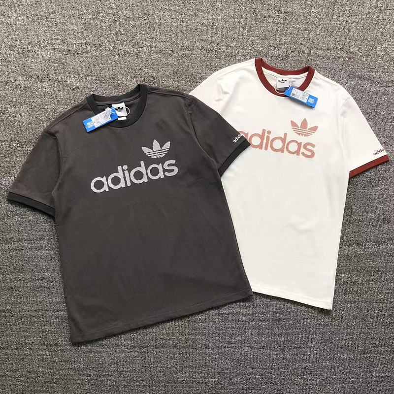 ADIDAS T-SHIRT 4204210377（im 170cm 60kg i wear size M in the phot）