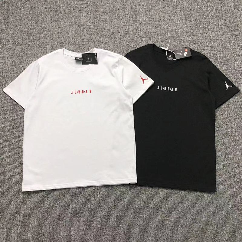 AIR JORDAN T-SHIRT 412301857（im 170cm 57kg i wear size M in the phot）