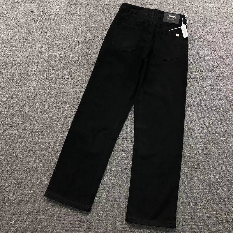 MIU MIU TROUSERS 3205272017（im 170cm 60kg i wear size S in the phot）