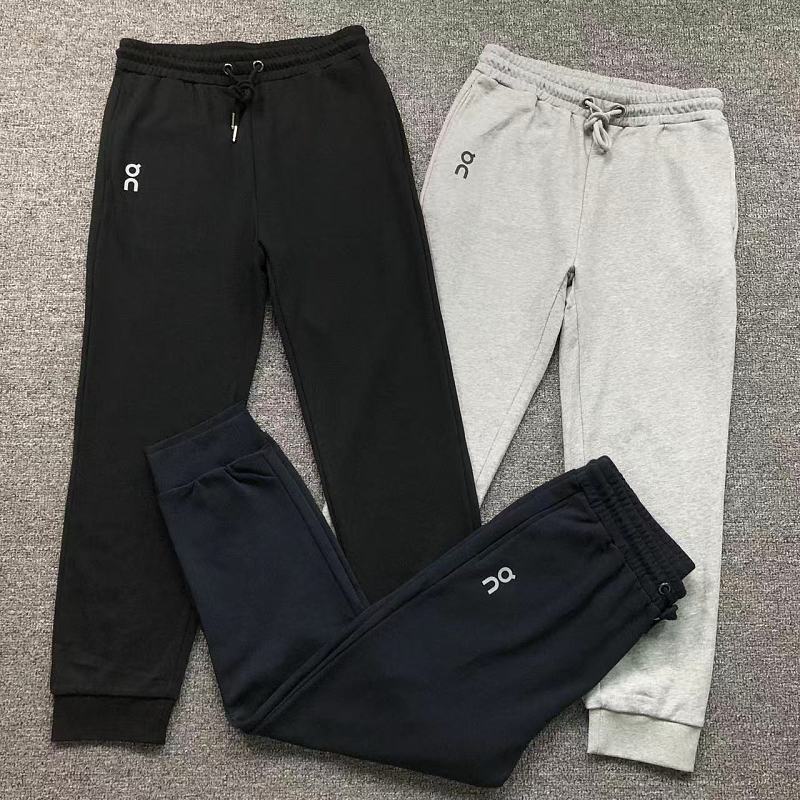 ON TROUSERS 4208181001（im 170cm 60kg i wear size XL in the phot）