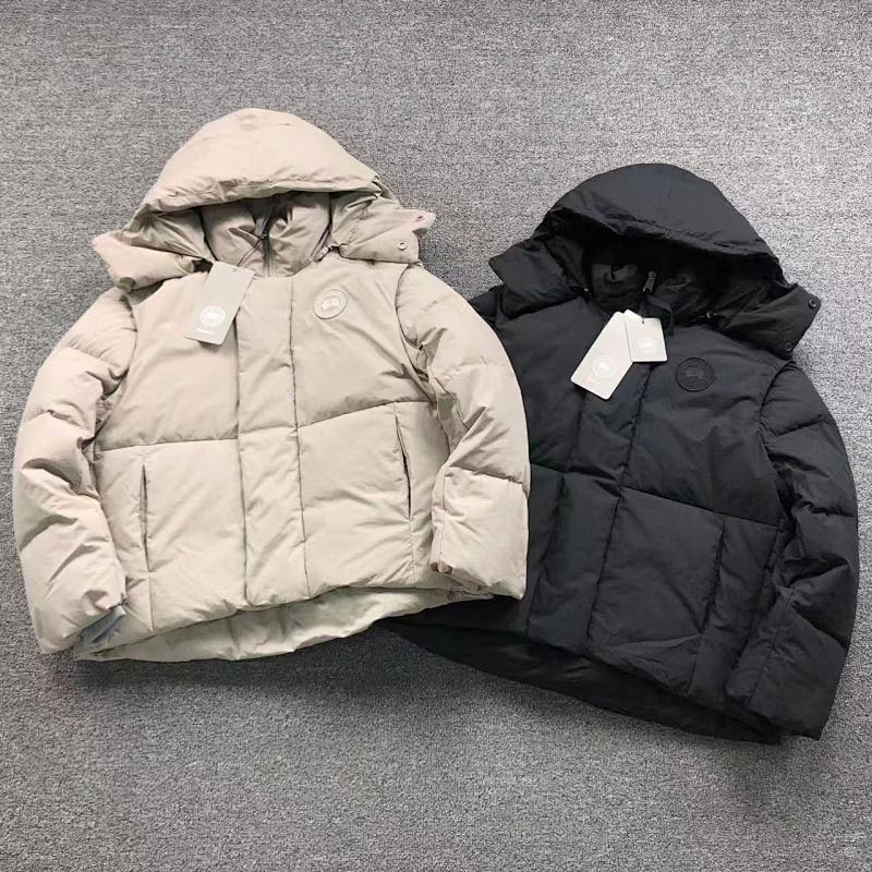 CANADA GOOSE DOWN JACKETS 3109060415（im 170cm 60kg i wear size S in the phot）