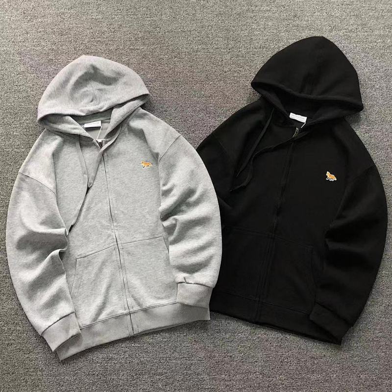 MAISON KITSUNE HOODIE 411210901（im 170cm 60kg i wear size M in the phot）