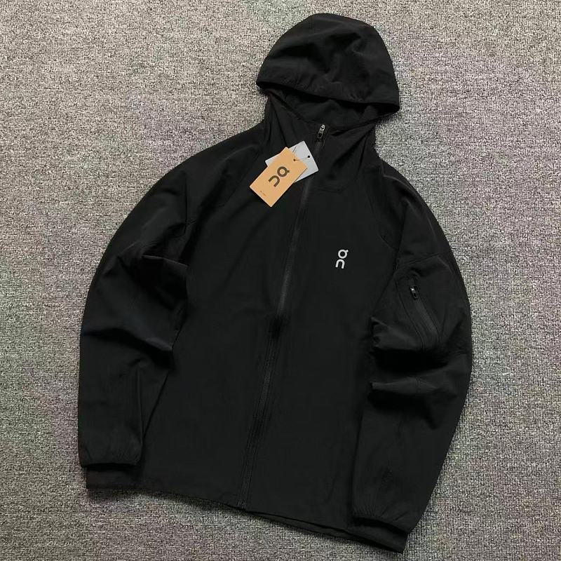 ON JACKET 2205270804（im 170cm 60kg i wear size L in the phot）