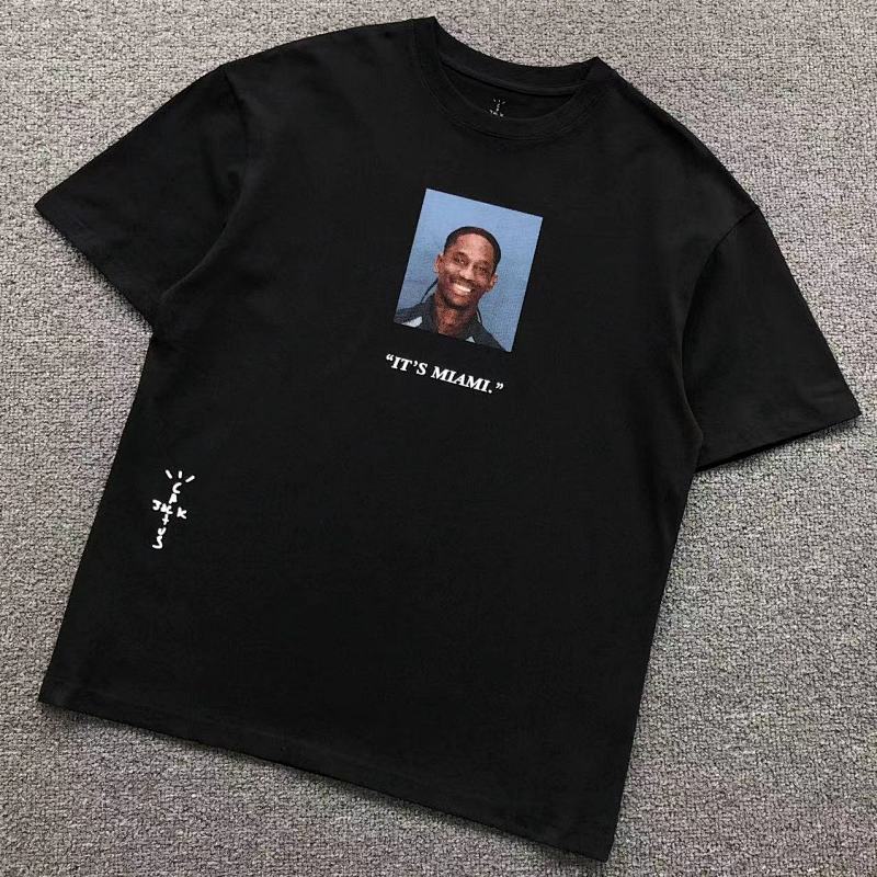 TRAVIS SCOTT T-SHIRT 505212891（im 170cm 60kg i wear size S in the phot）