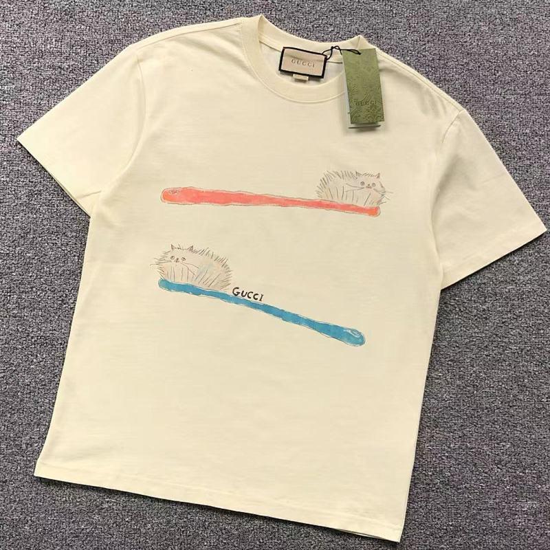 GUCCI T-SHIRT 5042621101（im 170cm 60kg i wear size S in the phot）