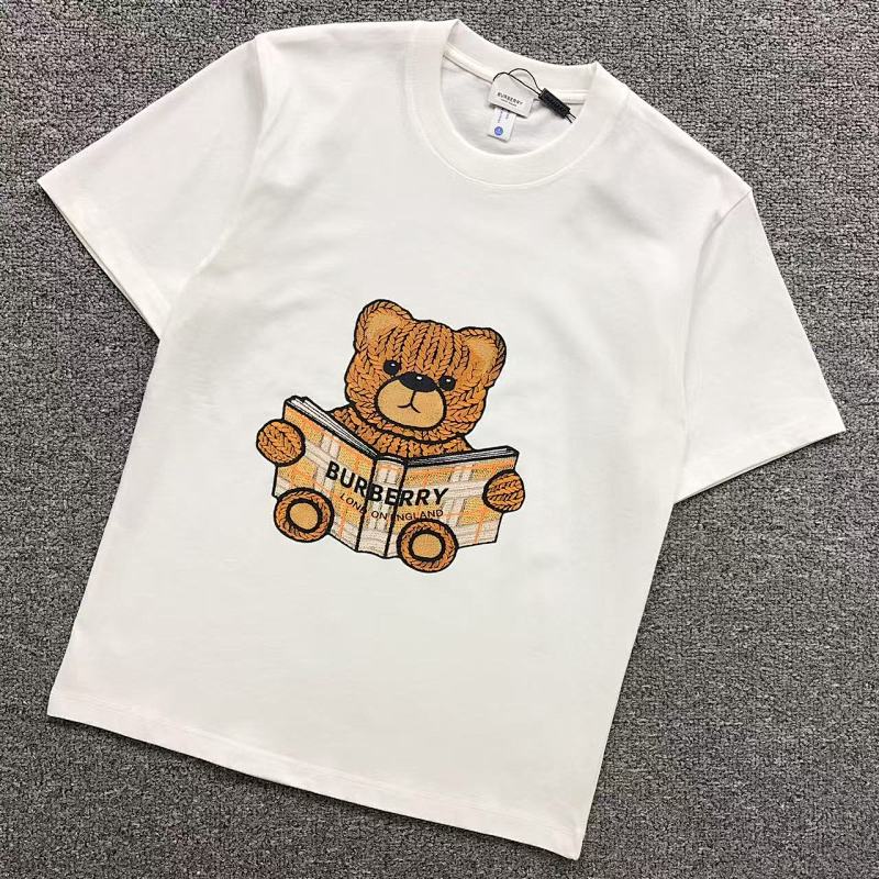 BURBERRY T-SHIRT 215222215（im 170cm 60kg i wear size S in the phot）