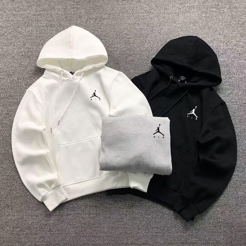 AIR JORDAN HOODIE 111181157（im 170cm 57kg i wear size M in the phot）