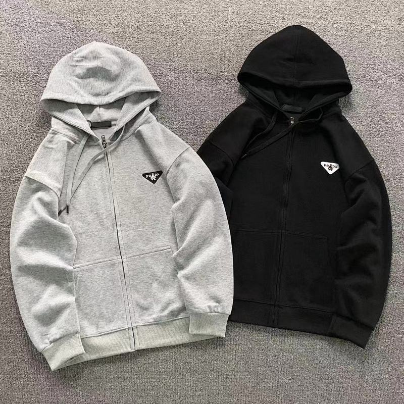 PRADA HOODIE 411211501（im 170cm 60kg i wear size M in the phot）