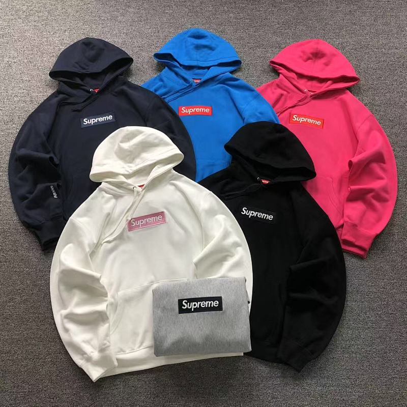 SUPREME HOODIE 22031013001（im 170cm 60kg i wear size S in the phot）